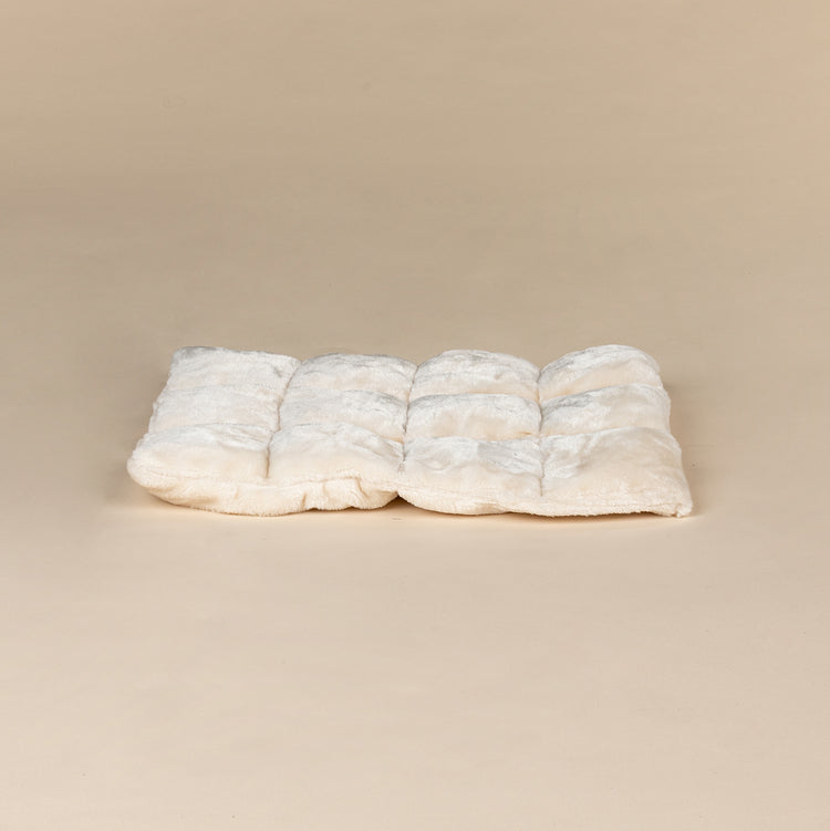 Scratching Barrel Cushion, Relax, Comfort & Paradise 55 x 45 cm (Cream)